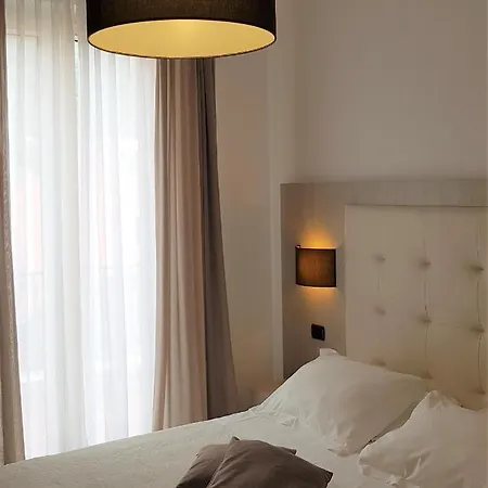 Degli Amici مونتيروسّو ال ماري