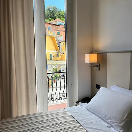 Degli Amici مونتيروسّو ال ماري