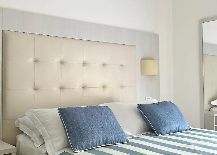 호텔 알베르고 데글리 아미치 몬테로소 알 마레