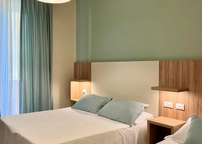 알베르고 데글리 아미치 몬테로소 알 마레