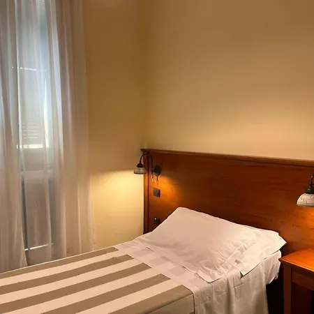 Degli Amici Moggia Hotel