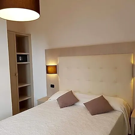 Hotel Degli Amici